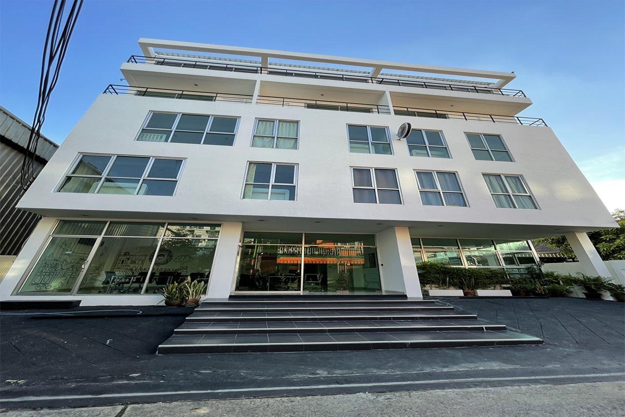 Roomquest Bangkok Sukhumvit 50 Εξωτερικό φωτογραφία